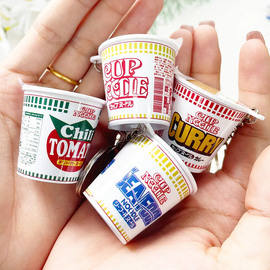 Mini Cup Noodles Keychain – Japanese Konbini Ramen Souvenir, Cute Travel Gift & Bag Charm